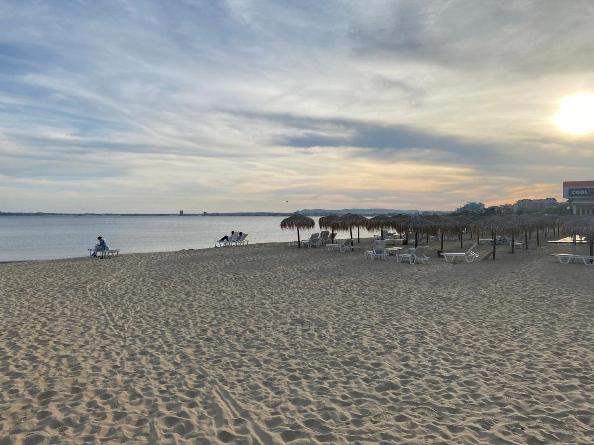 Dolce Vita Apartment Sveti Vlas Luaran gambar