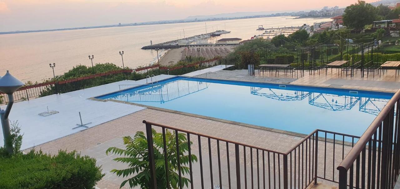 Dolce Vita Apartment Sveti Vlas Luaran gambar