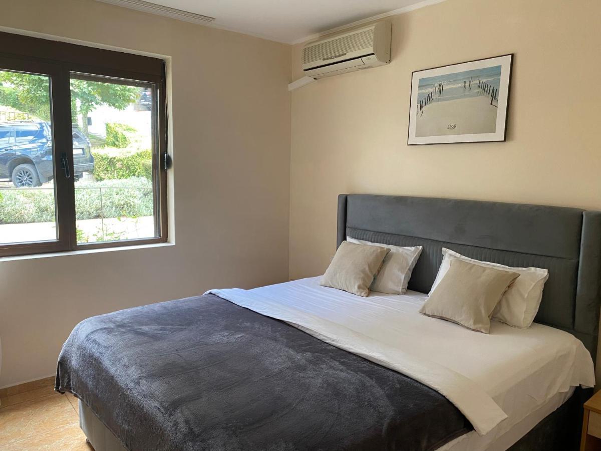 Dolce Vita Apartment Sveti Vlas Luaran gambar